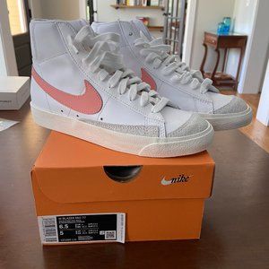 Nike Women's Blazer Mid '77 (White/Atomic Pink)